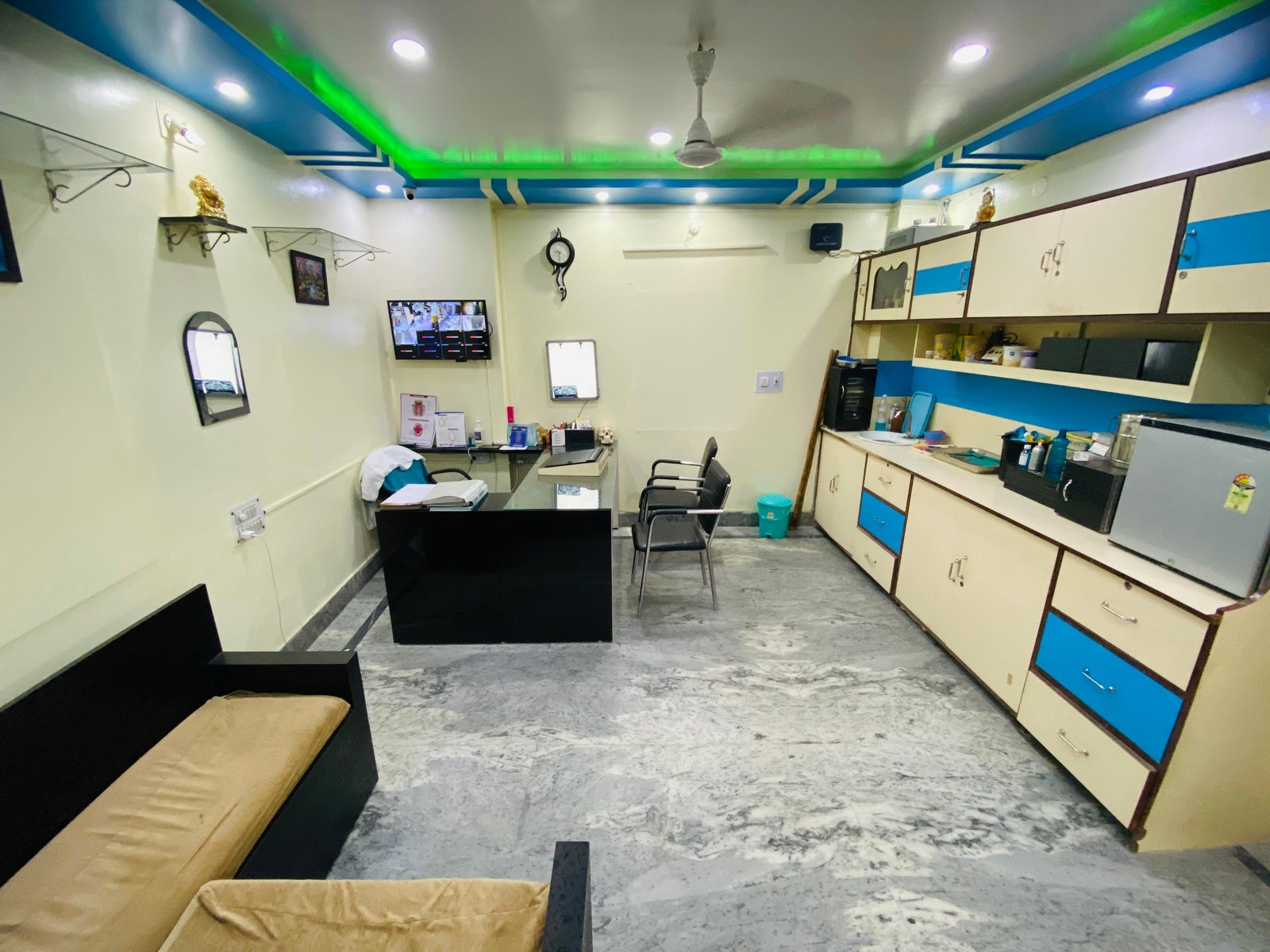 Dr Kundan's consultation room at Khushi Dental Care